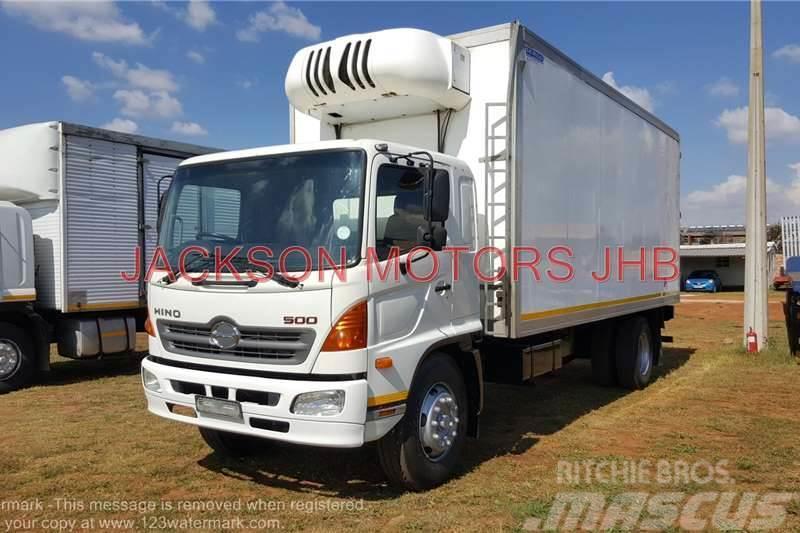 Hino 500, 1626,WITH INSULATED BODY AND TRANSFRIG MT450 Outros Camiões