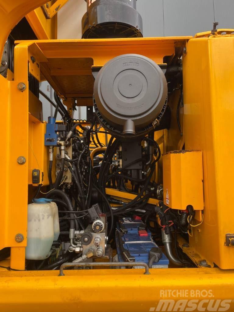 JCB JS200W  --  Generator  --  rotating grapple Manipuladores de lixo / indústia