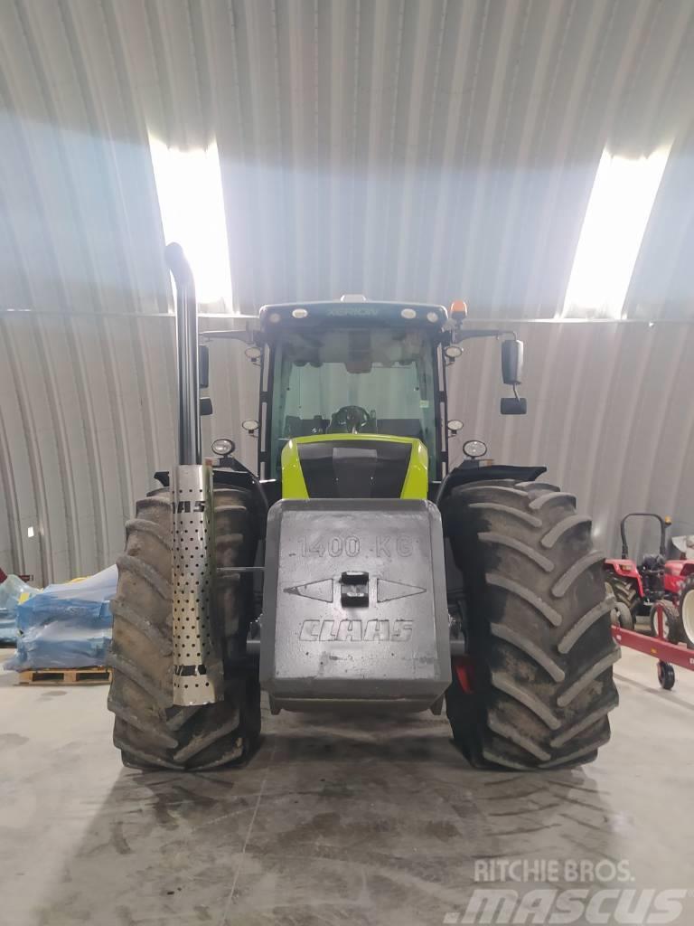 CLAAS Xerion 3300 Trac Tractors