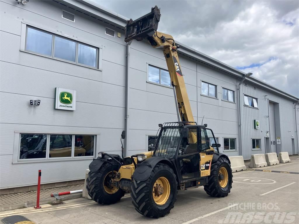 CAT TH330B Telehandlers for agriculture