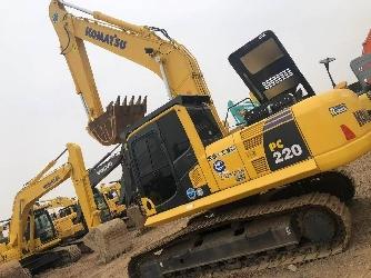 Komatsu 220-8