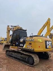CAT 323 D L
