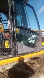 JCB JS 220 LC
