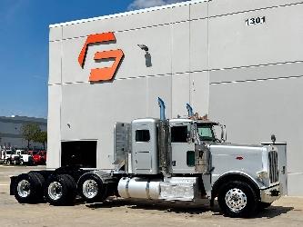 Peterbilt 388