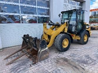 CAT 906 M