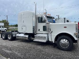 Peterbilt 389