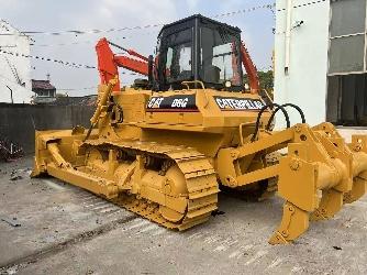 CAT D8