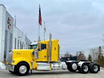 Kenworth W900