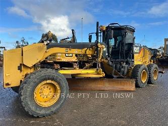 CAT 140M
