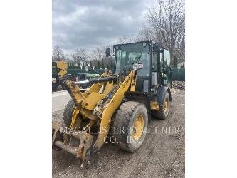 CAT 906H2