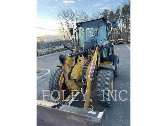 CAT 907M