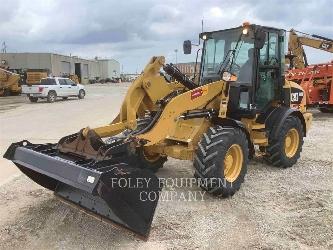 CAT 908M