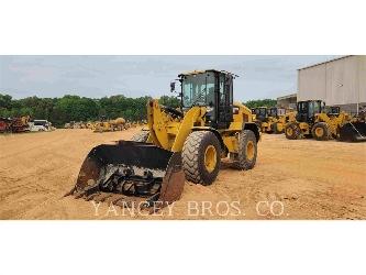 CAT 926M