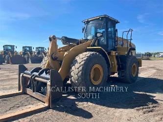 CAT 966M
