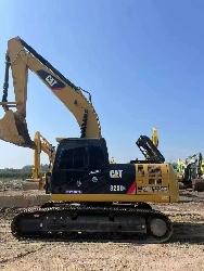 CAT 323D2