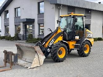 JCB 409