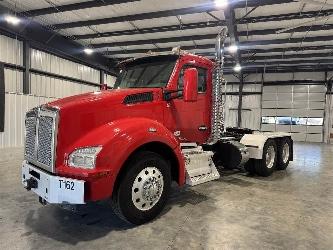 Kenworth T880