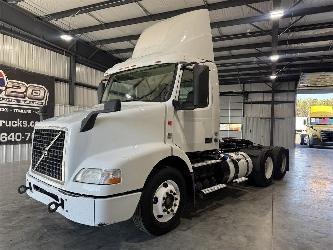Volvo VNM