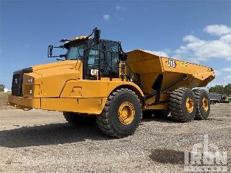 CAT 745