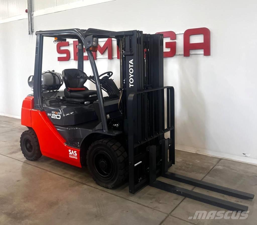 Toyota 10831 8FGF20 Empilhadores a gás