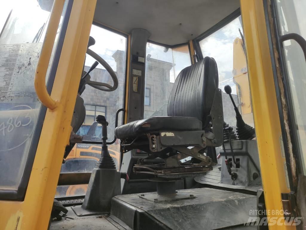 Komatsu WB 92 A Retroescavadeiras