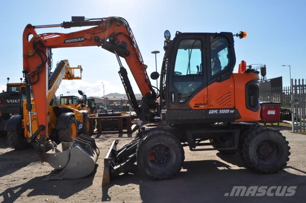 Doosan DX 100-7 Escavadoras de rodas