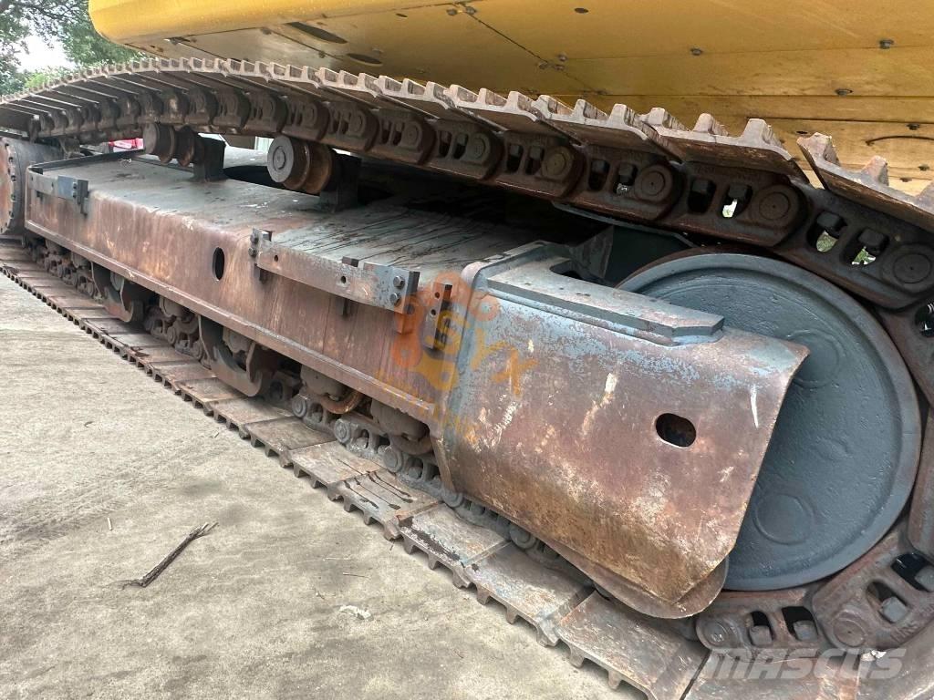 Komatsu PC 450 LC-8 Escavadeiras de esteiras