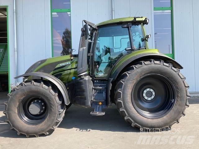 Valtra T 235 Versu Tratores Agrícolas usados