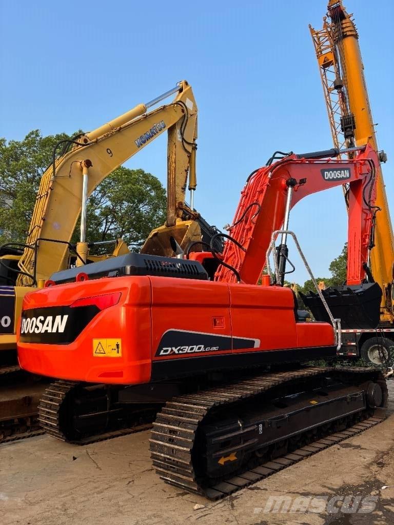 Doosan DX300LC-9C Escavadeiras de esteiras