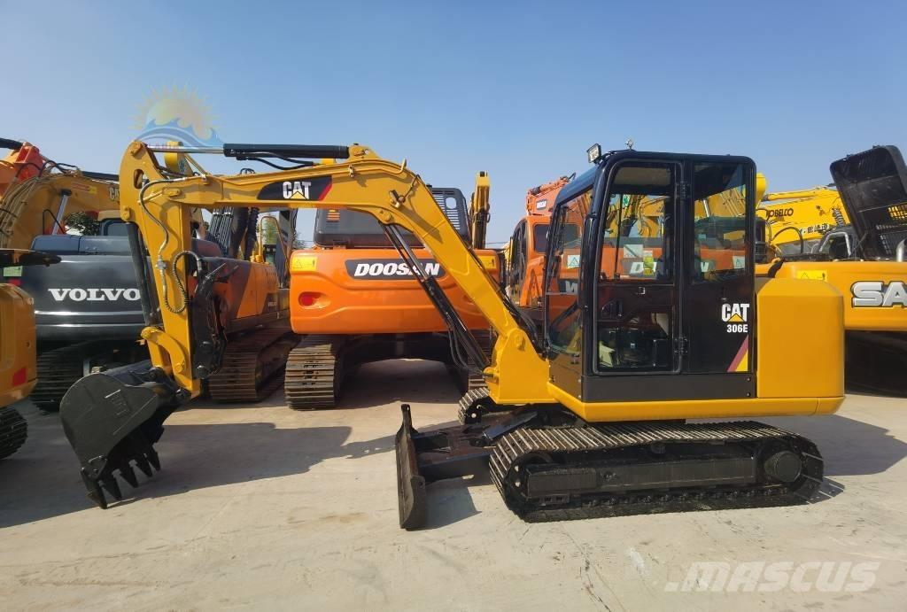CAT 306 Miniescavadeiras