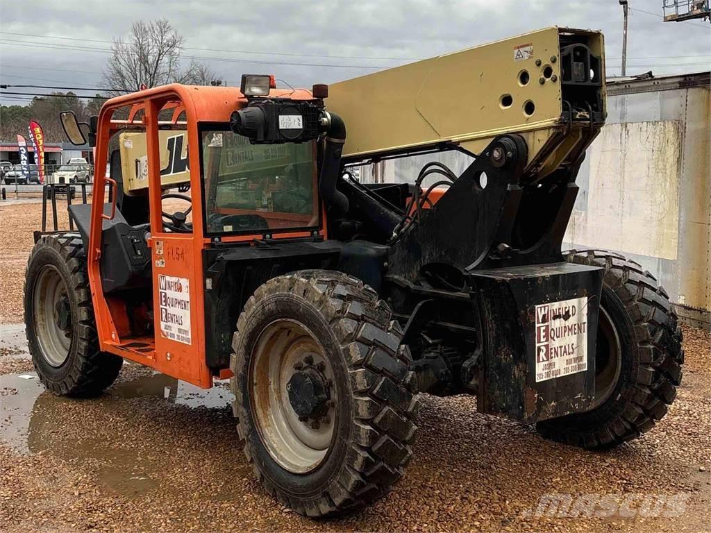 JLG G6-42A Manipulador telescópico