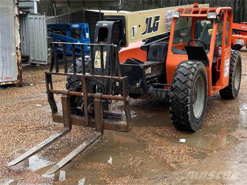 JLG G6-42A Manipulador telescópico