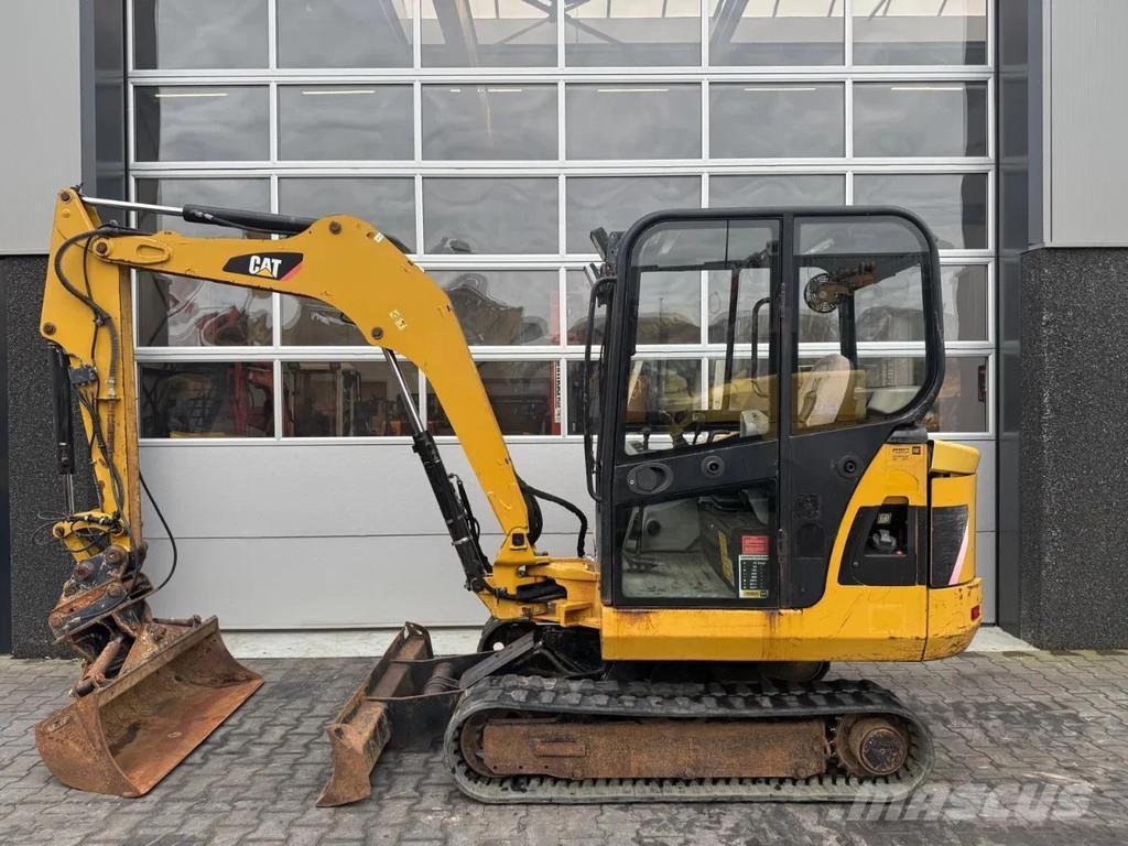 CAT 302.5C Miniescavadeiras