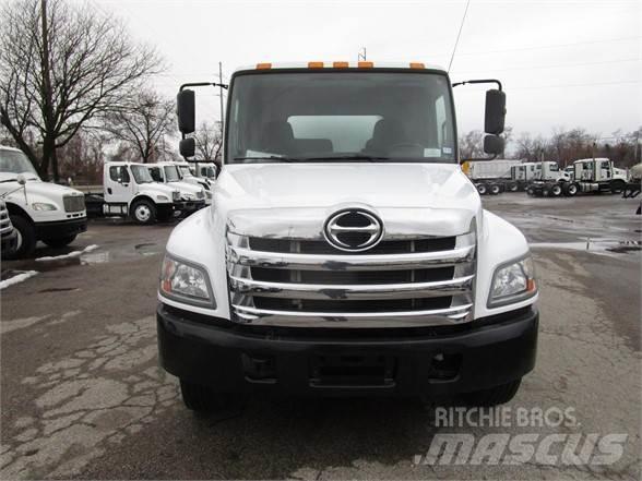 Hino 338 Camiões Aspiradores Combi
