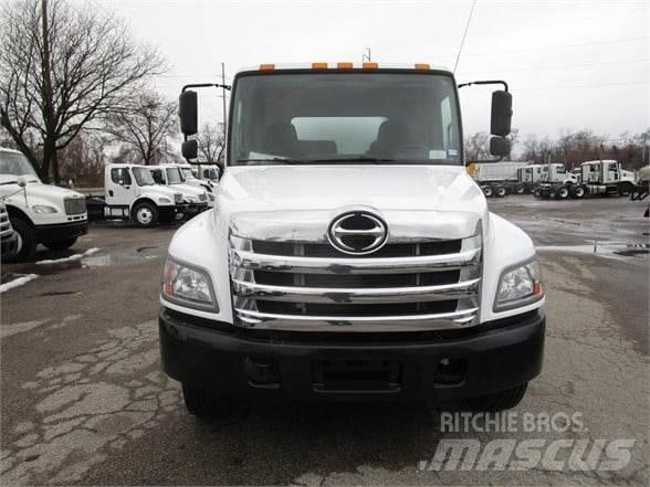Hino 338 Camiões Aspiradores Combi