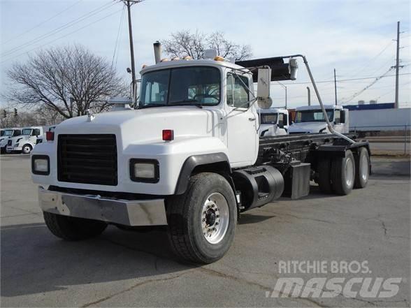 Mack RD600 Camiões Ampliroll