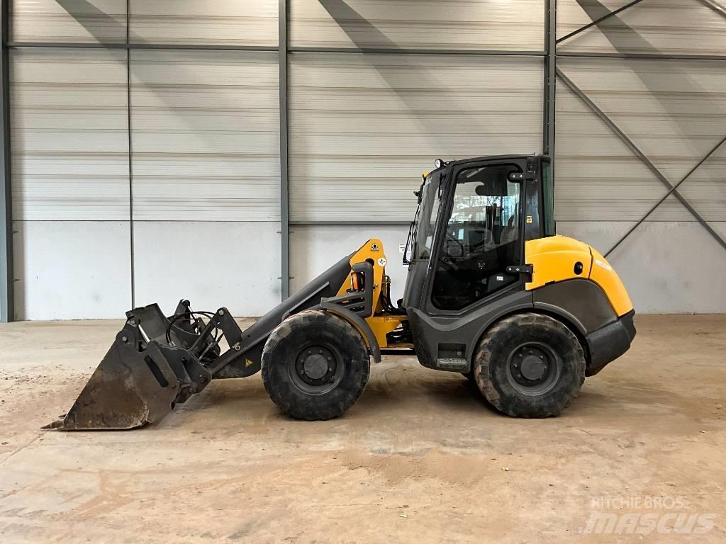 Mecalac AX 850 Carregadeiras de rodas