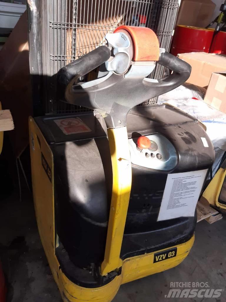 Hyster S 1.2 Empilhador para operador externo