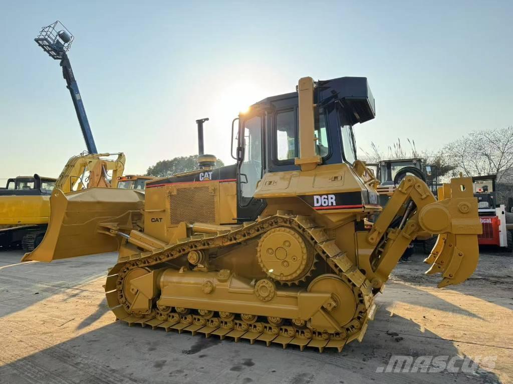 CAT D 6 R Dozers - Tratores rastos