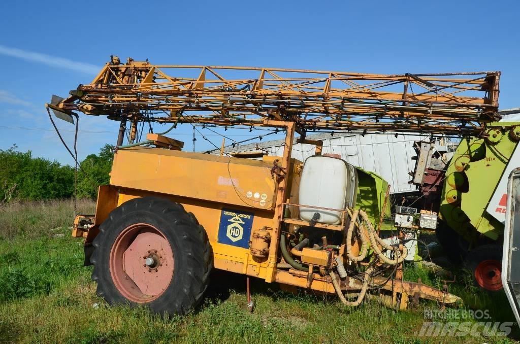 HD 4000 Pulverizadores rebocados