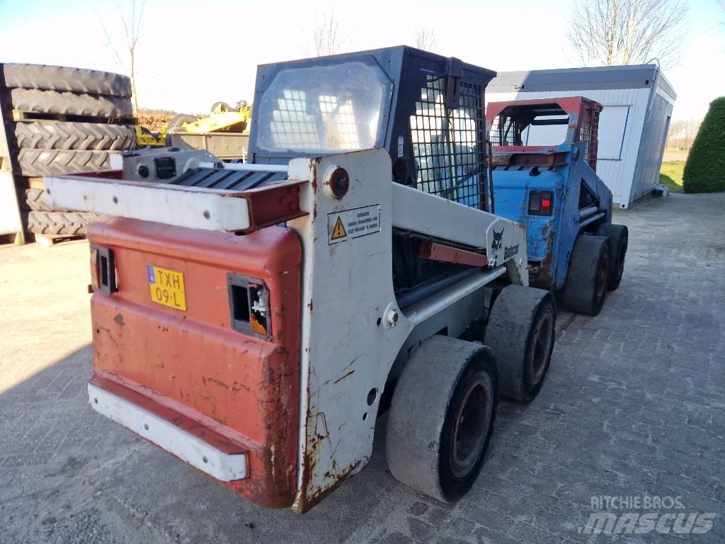 Bobcat 763 H.  2x Minicarregadeiras