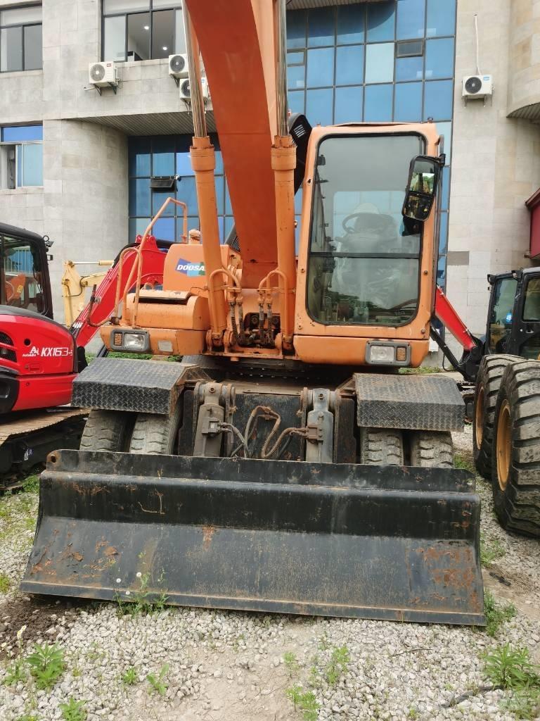 Doosan DH 210 W-7 Escavadoras de rodas