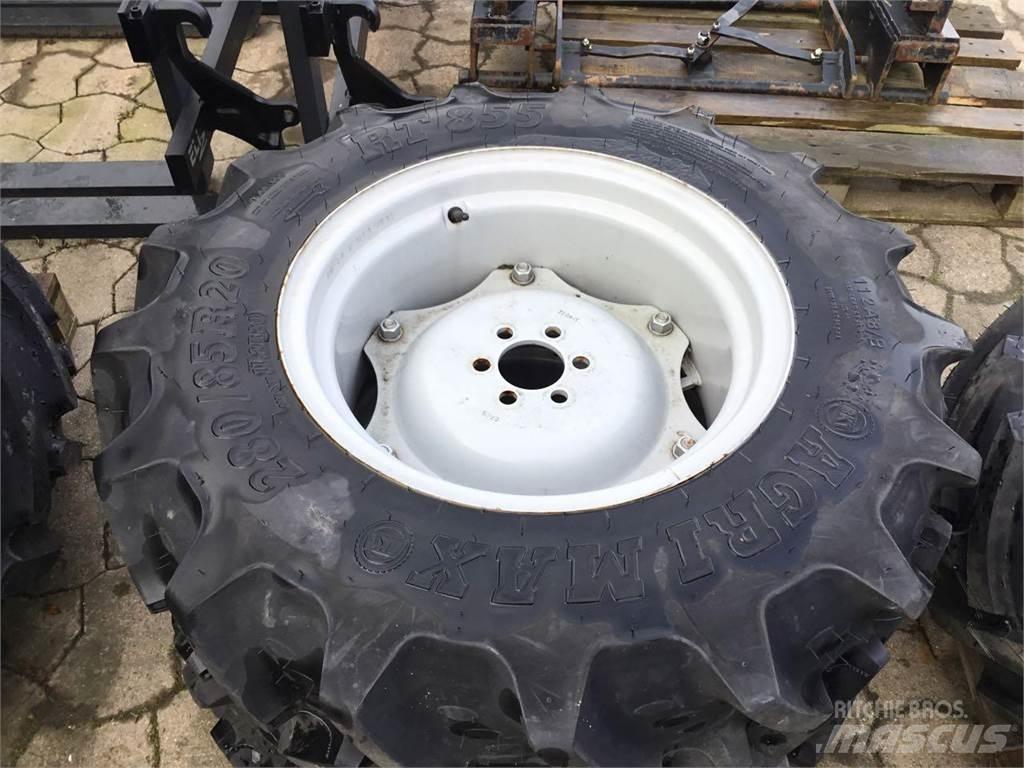 BKT 280/85R20 Pneus Agrícolas