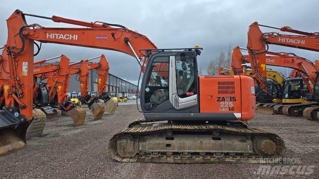Hitachi ZX225USRLC-3 Escavadeiras de esteiras