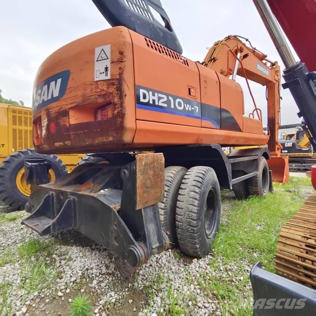 Doosan DH 210 W-7 Escavadoras de rodas