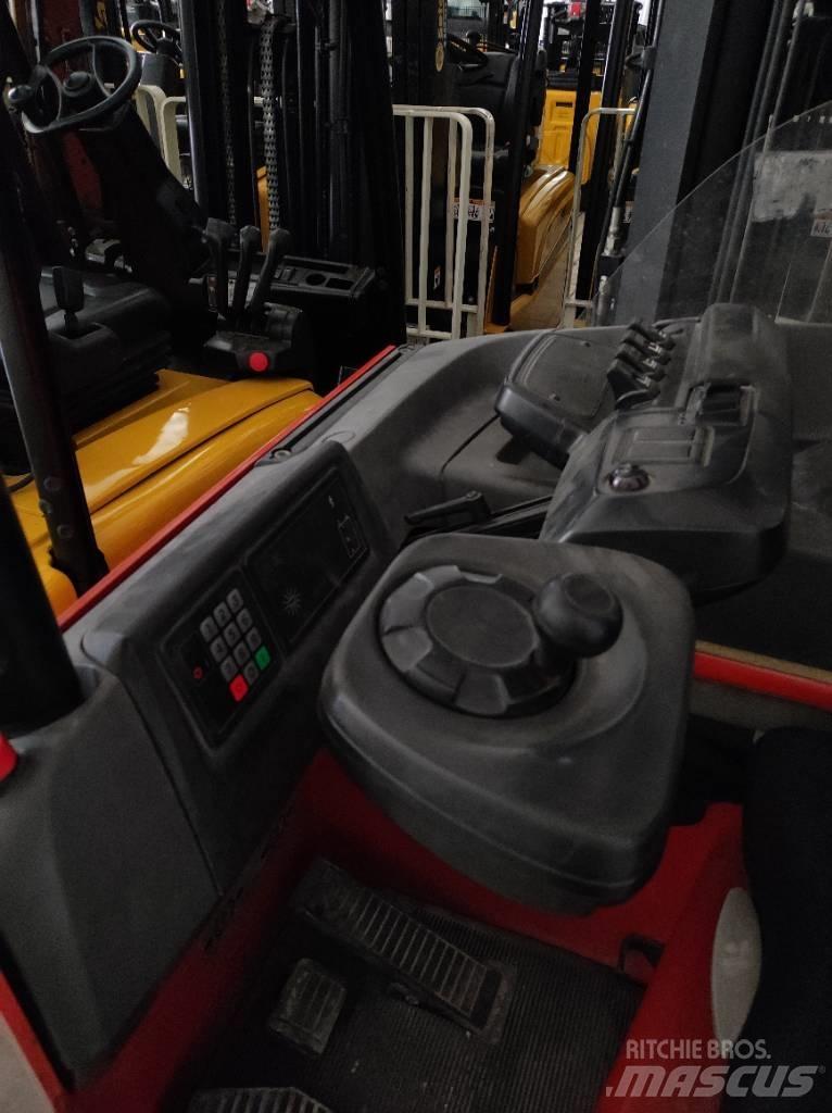 BT RR E 160 M Empilhadores Elevadores