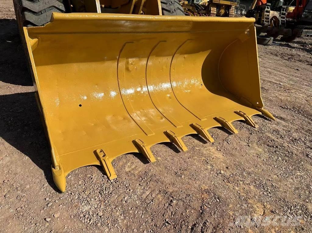 CAT 966H Carregadeiras de rodas