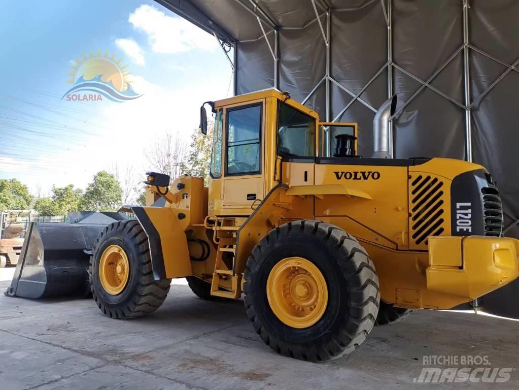 Volvo L 120 E Carregadeiras de rodas