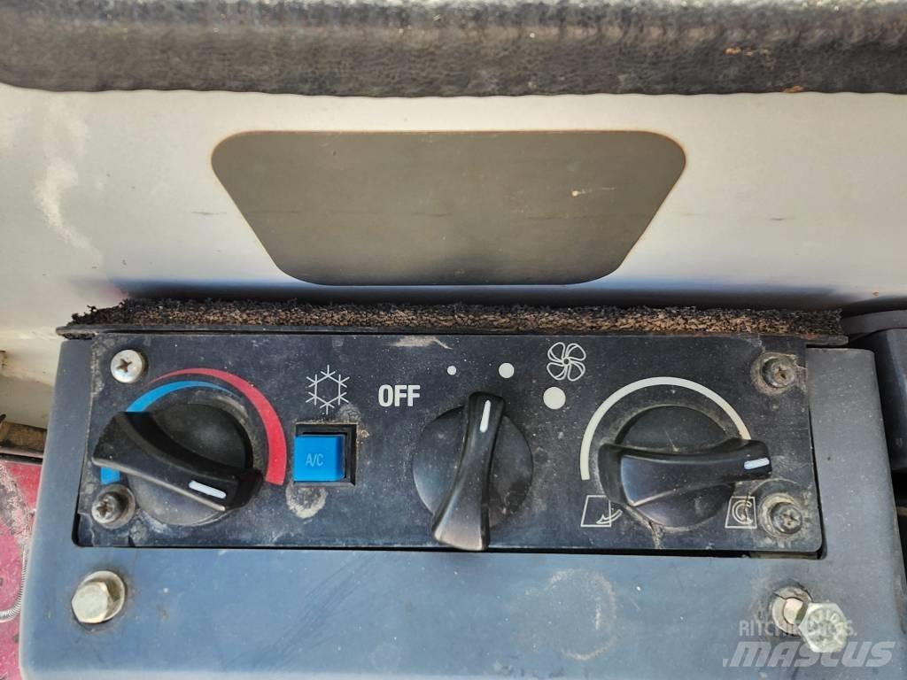 Takeuchi TB 180 FR Escavadeiras de esteiras