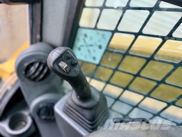 CAT 299D3 XE Minicarregadeiras